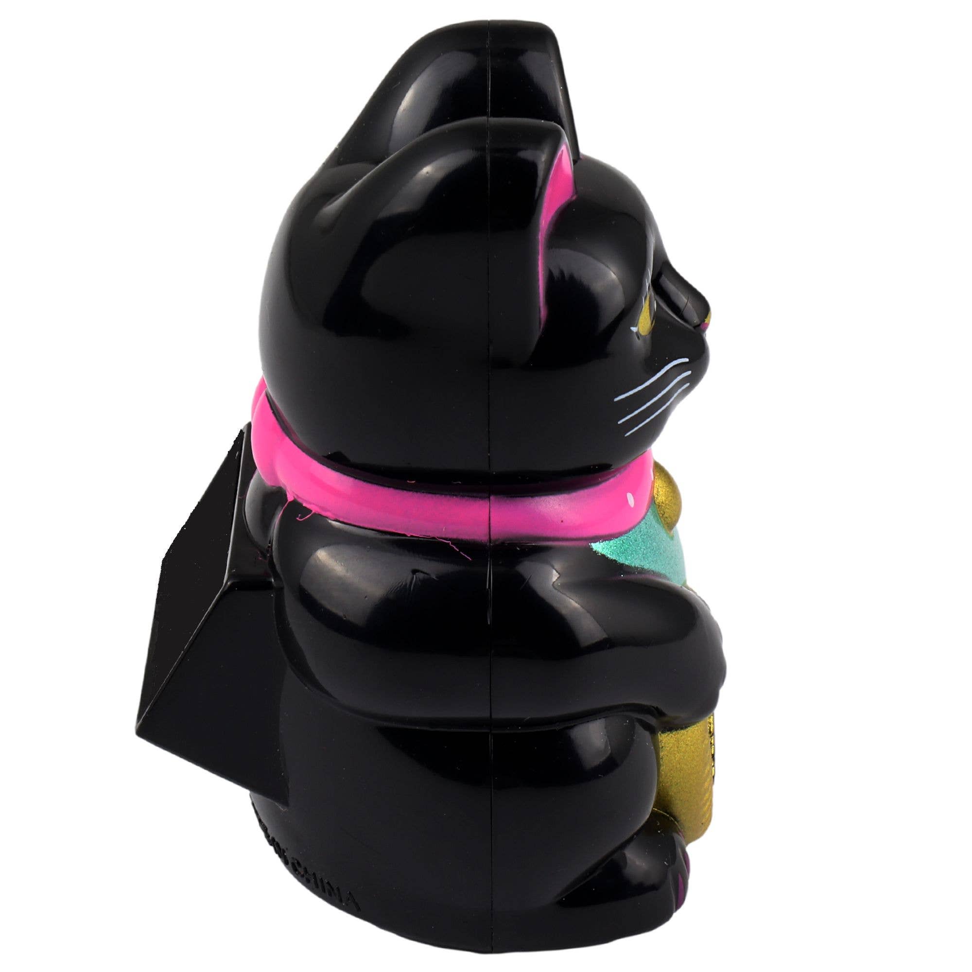 Tribal Trade GmbH - Wholesale Decorative Figurine - Lucky cat mini Maneki-neko black wave cat solar 5cm3