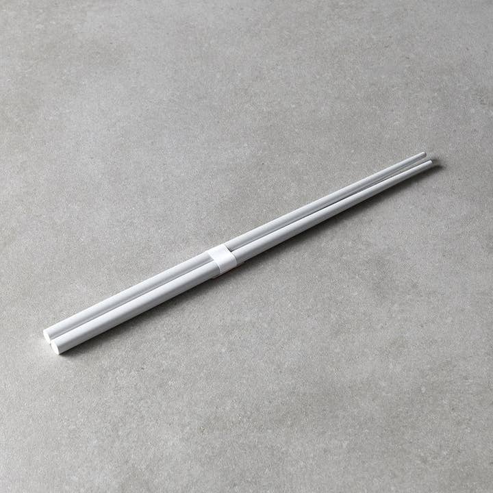 Grey & White Chopsticks 23cm and other Purchase wholesale bitki z karkówki z cebulką. Free returns & net 60 terms on Faire trending on Faire.