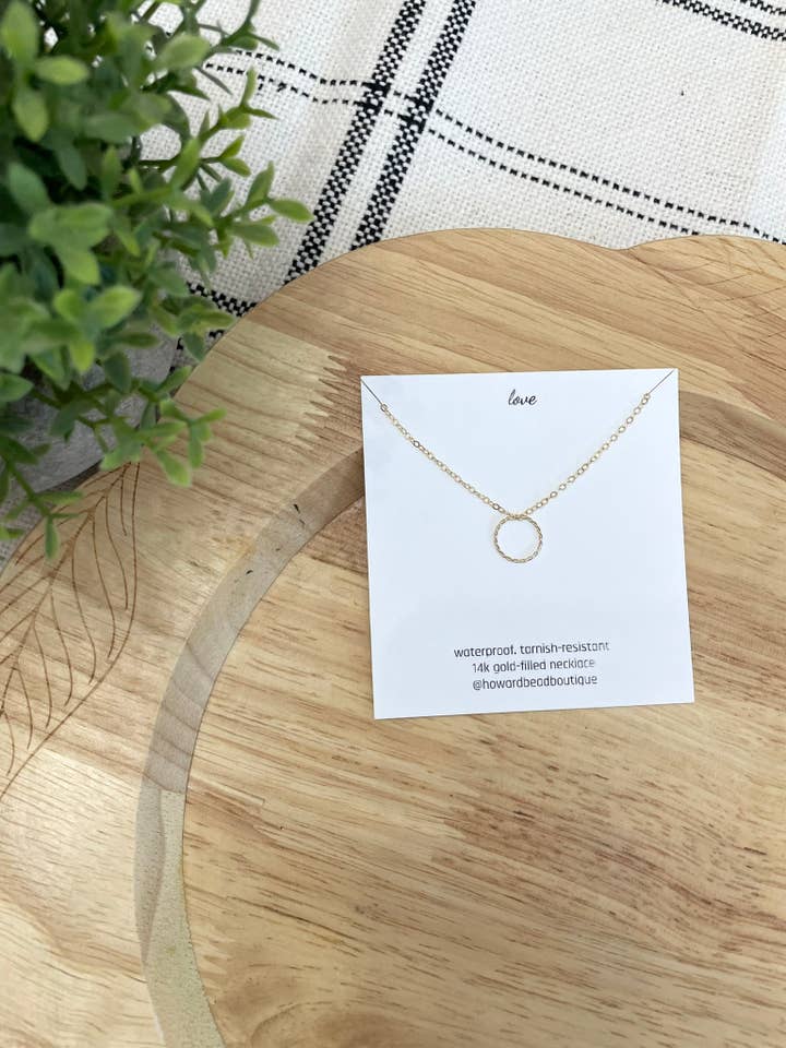 Collier à cercle ouvert rempli d'or 14 carats pour la vente par Howard Bead Boutique