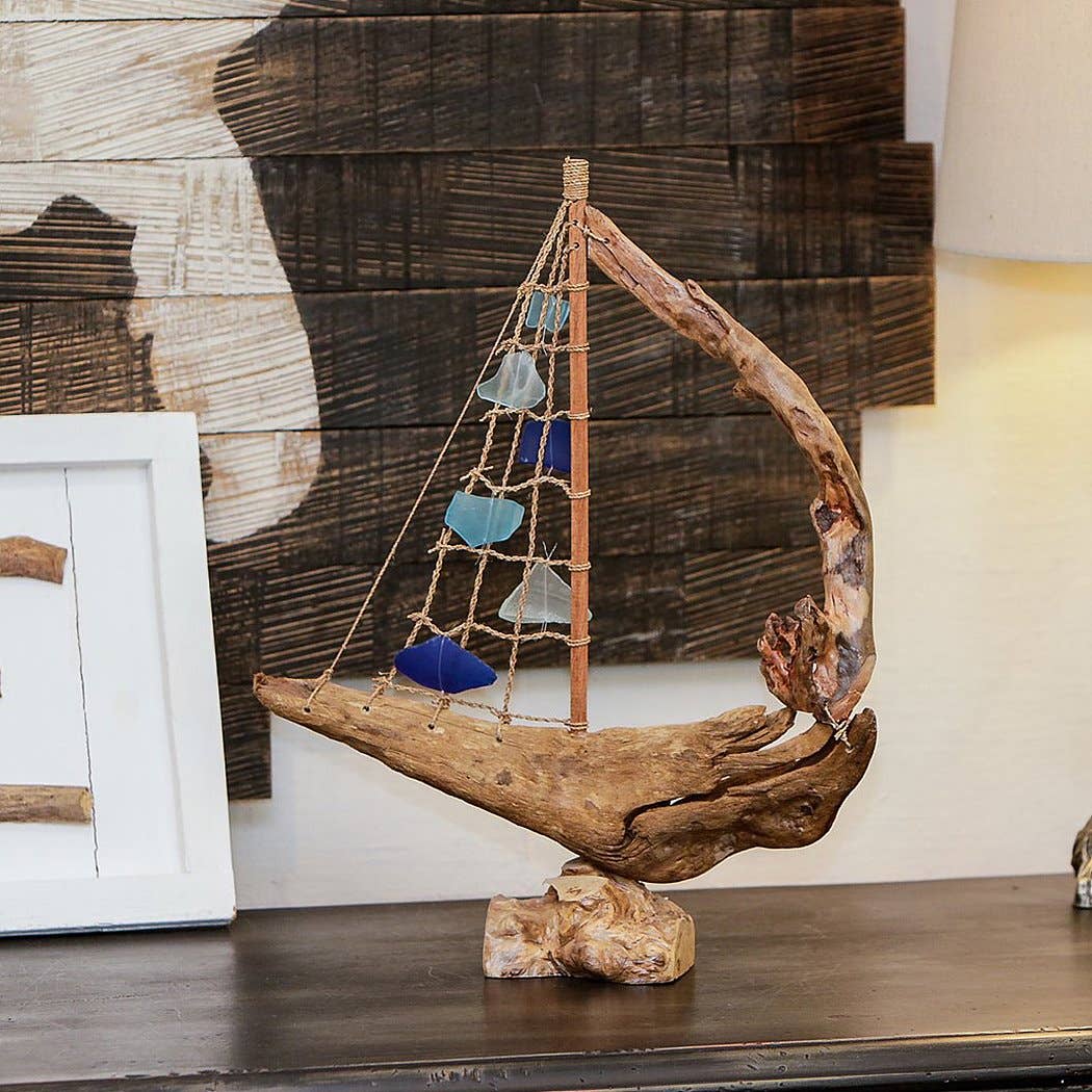 Garden Age Supply - Vente Décorations de table - Bateau en bois flotté avec bouteilles recyclées multicolores2