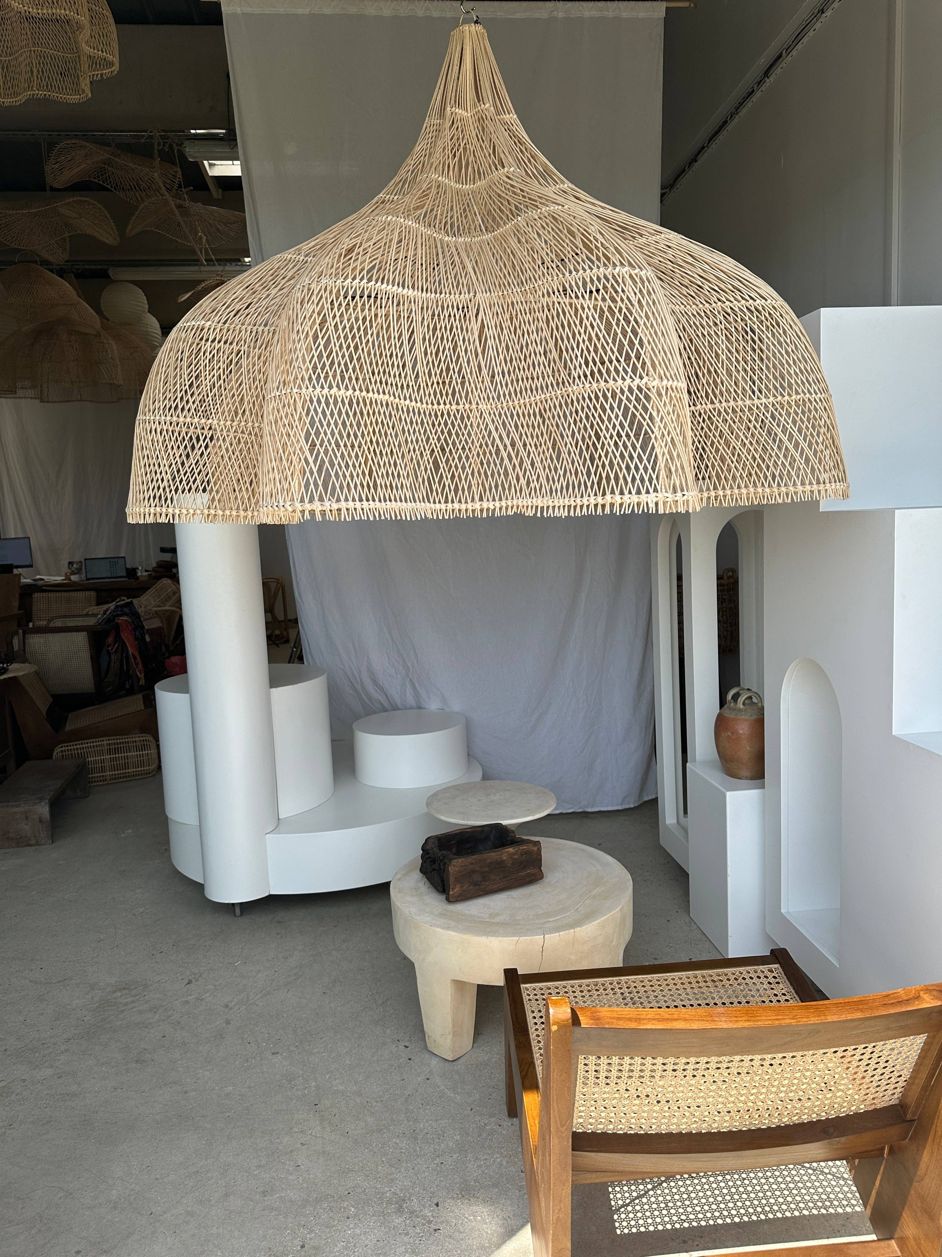 Office Objets - Wholesale Chandelier/Hanging Light - Immense rattan suspension in the shape of a flower, tulip, corolla H:1m; D:1m50175