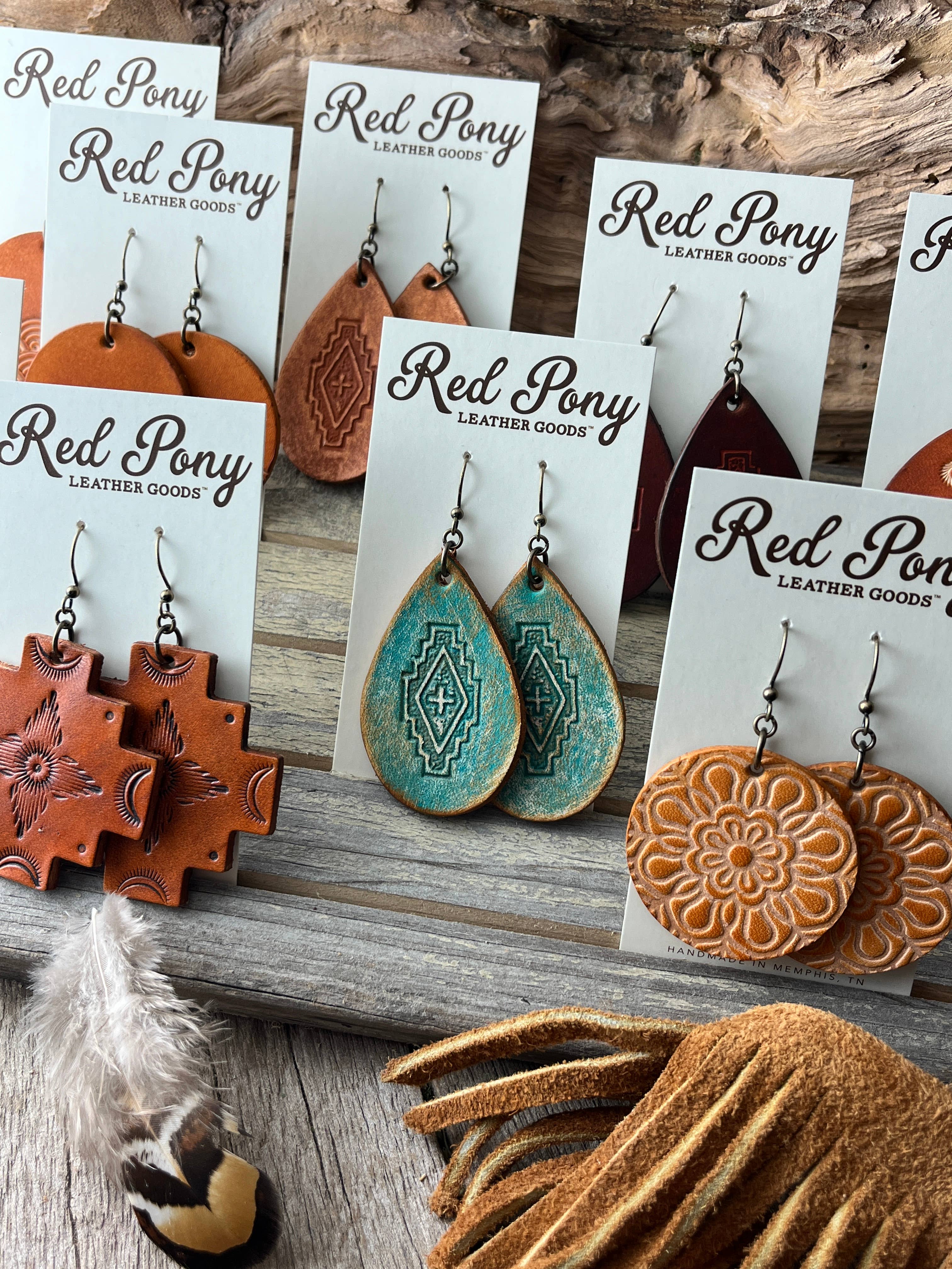 Red Pony Leather Goods - Wholesale Hangende/ronde oorbellen - Handgemaakte leren western oorbellen met Navajo dessin in zuidwesterse stijl7