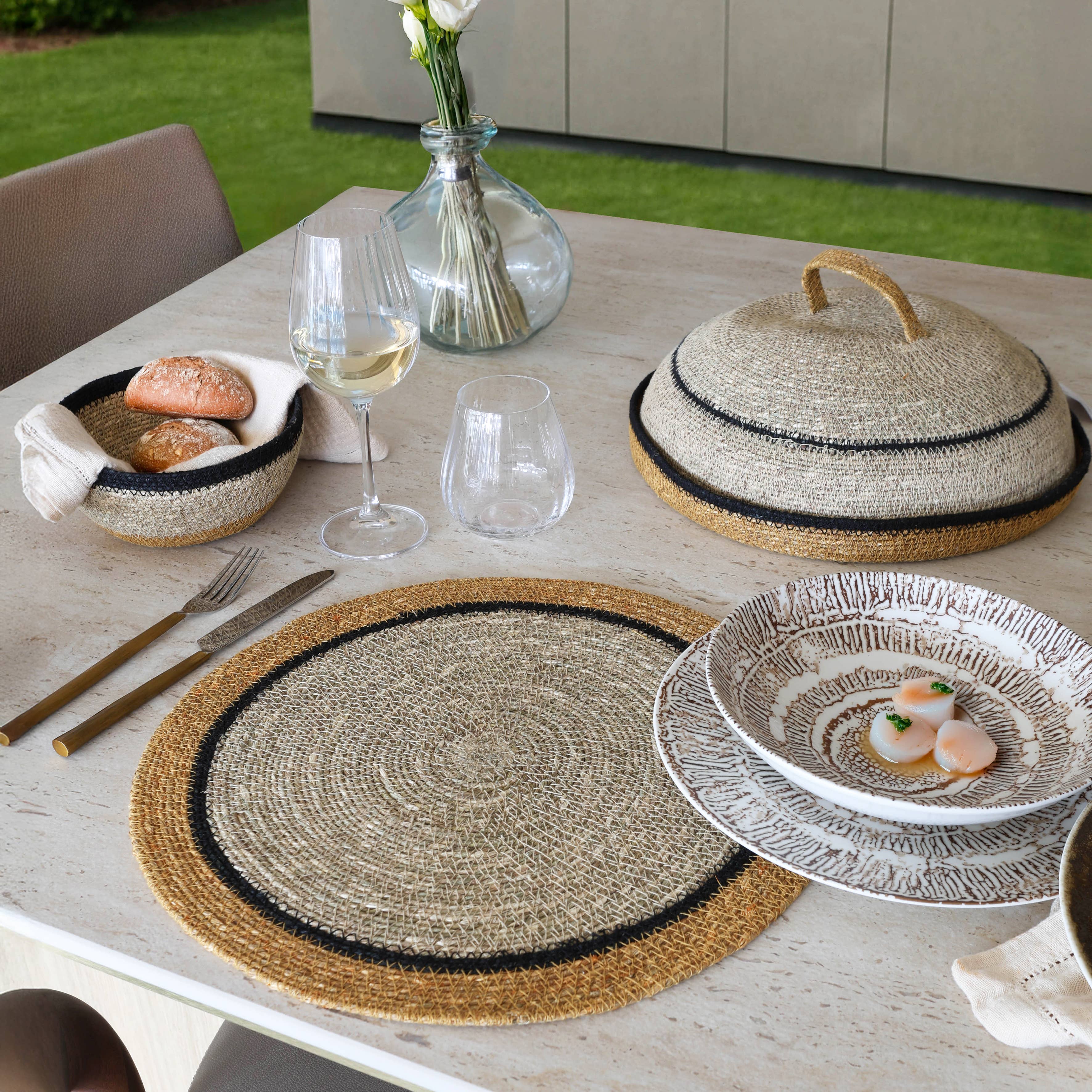 Now's Home - Wholesale Basket - Basket with bell 33cm in natural/saffron seagrass DUNE3