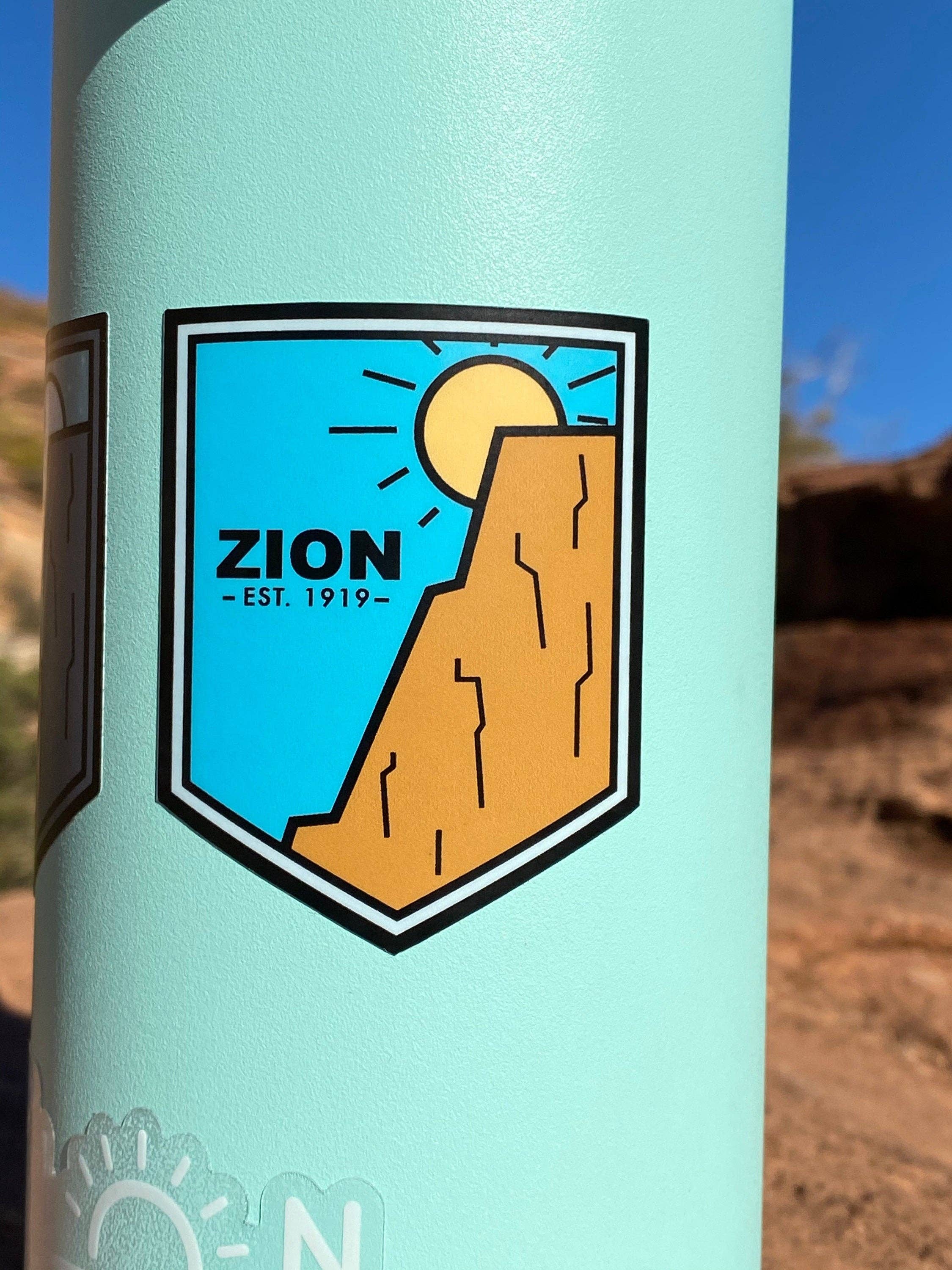 Riley Funk Designs - Vente Autocollant - Journée de Zion | Sticker du parc national de2