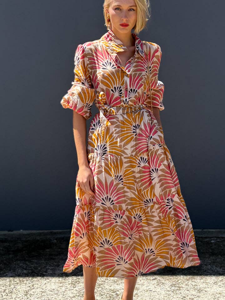 Robe HOSS Island pour la vente par HOSS