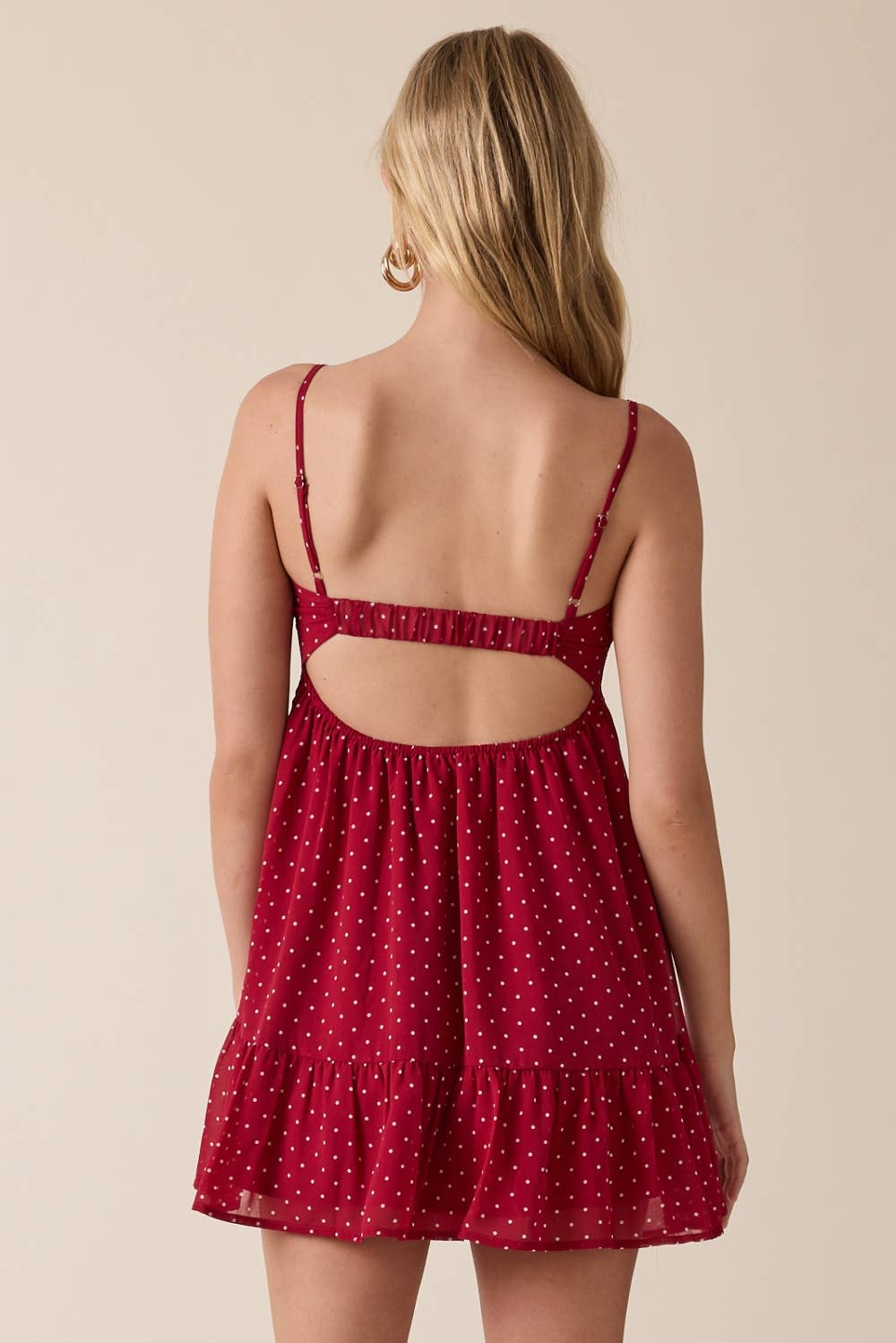 POIS ROUGE Robe mini évasée à pois rouges avec buste froncé et torsadé en vente sur Faire2