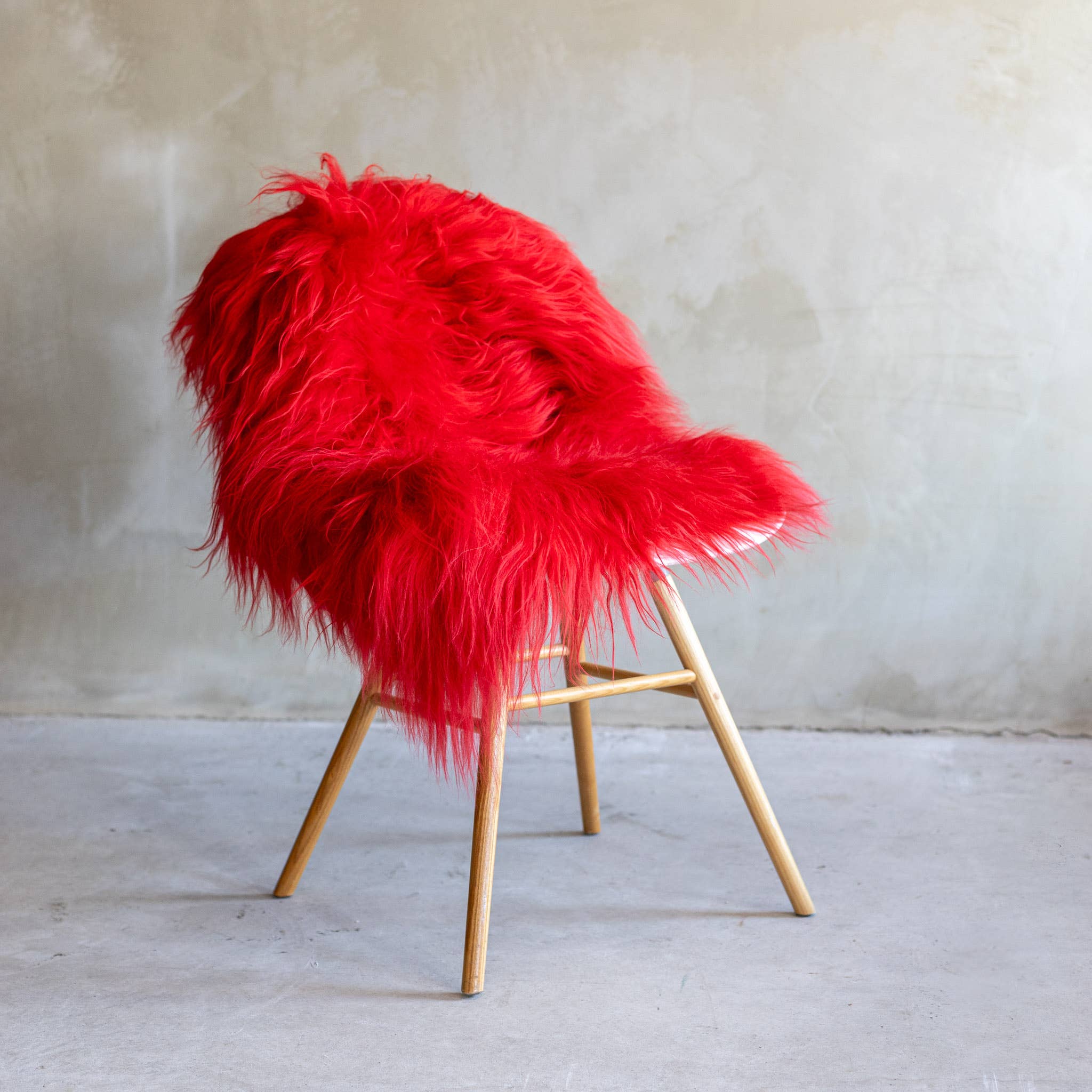 Van Buren - Wholesale Chair - Icelandic sheepskin dyed | 16 colors9