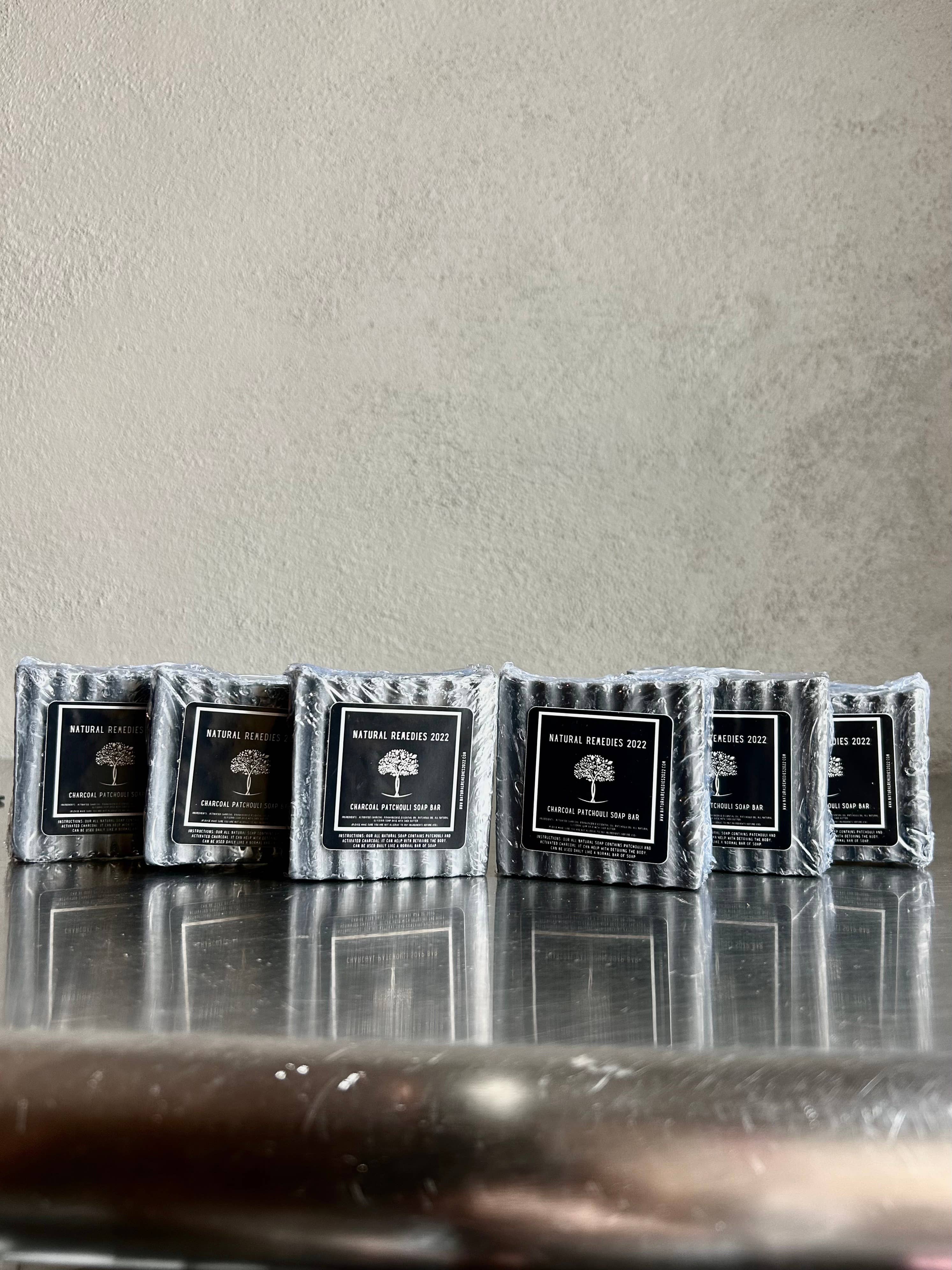 natural remedies 2022 – Engroshandel Sæbestykke – kul patchouli detoxsæbe1