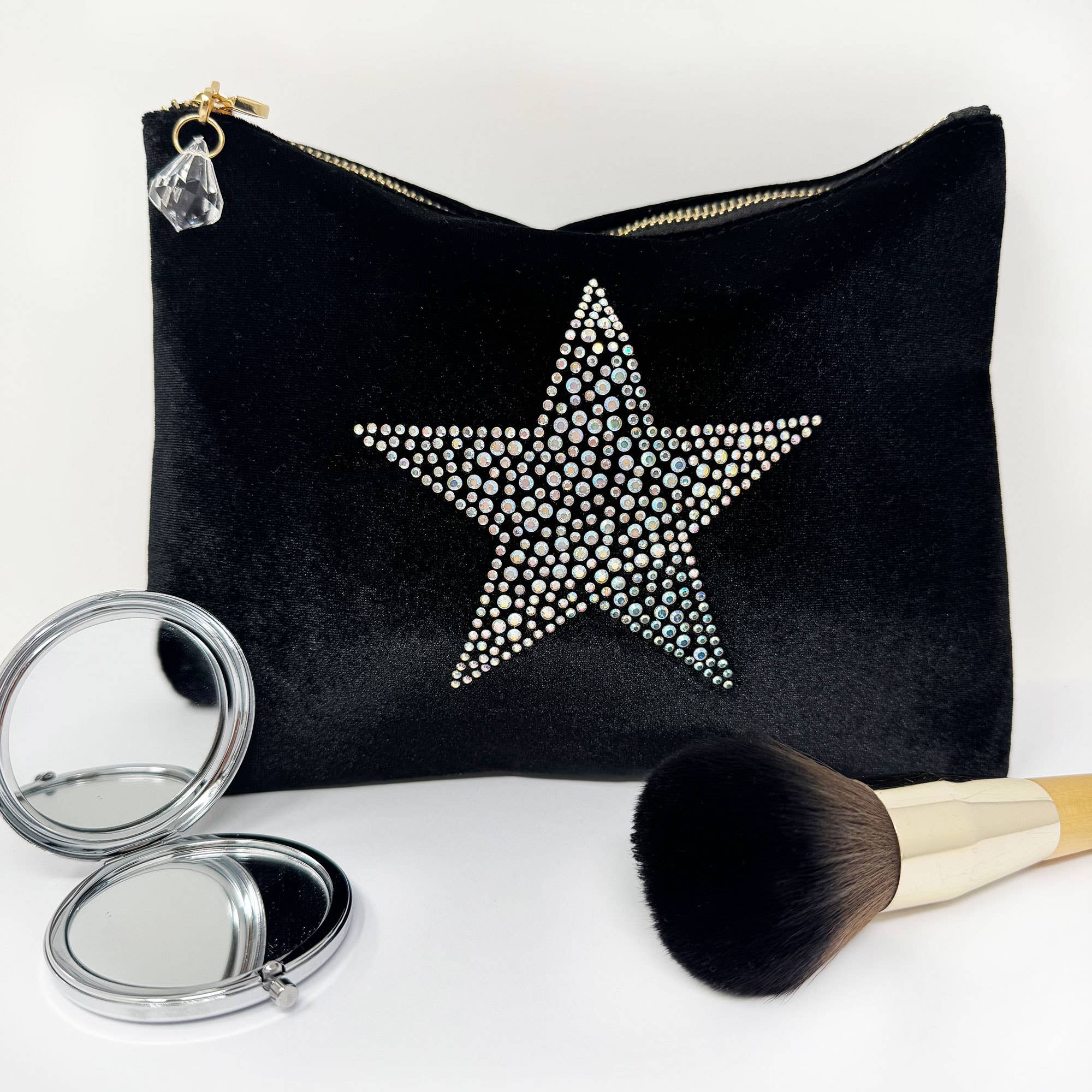 Lovethelinks Ltd - Vente Trousses de maquillage/cosmétique - Trousse de maquillage en velours avec étoile en strass1