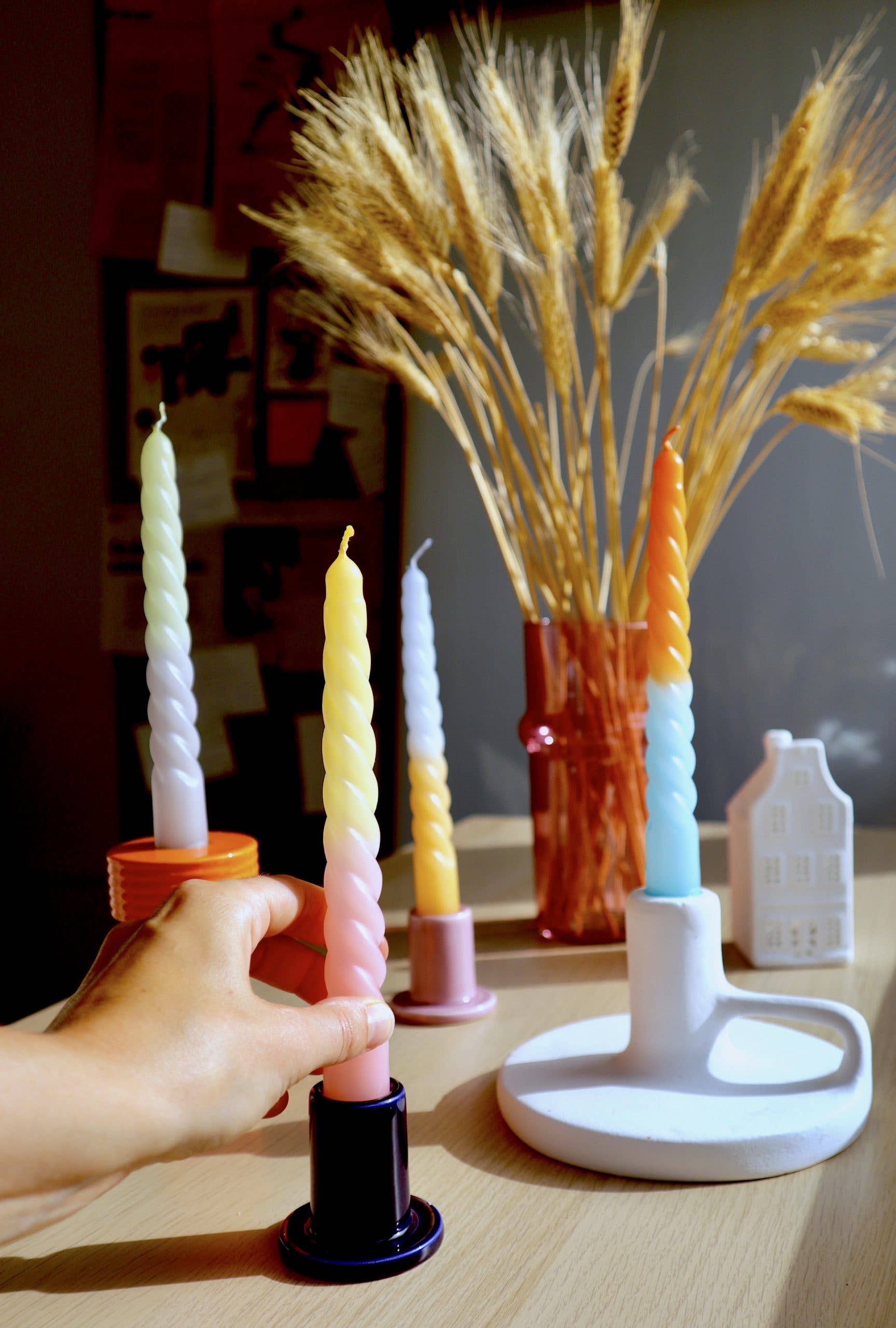 Palette Amsterdam – wholesale Avsmalnande ljus – Jul Vridna Middagsljus - Set om 4 - Blossoming Fields1