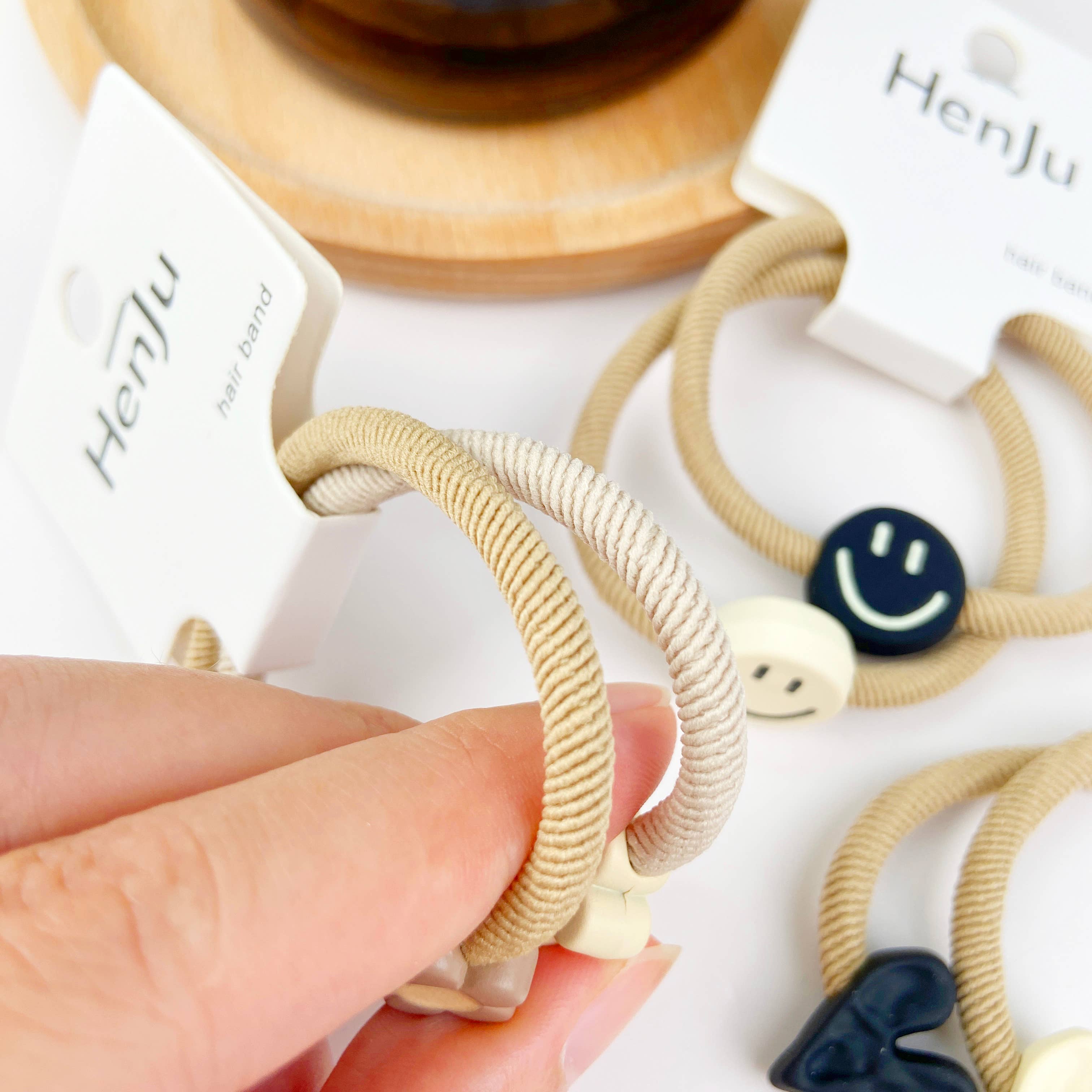 SoapElenGlen - Vente Élastique à cheveux - Lot de 2 élastiques à cheveux en forme de fleur en forme de queue de cheval en forme de cœur et de smiley3