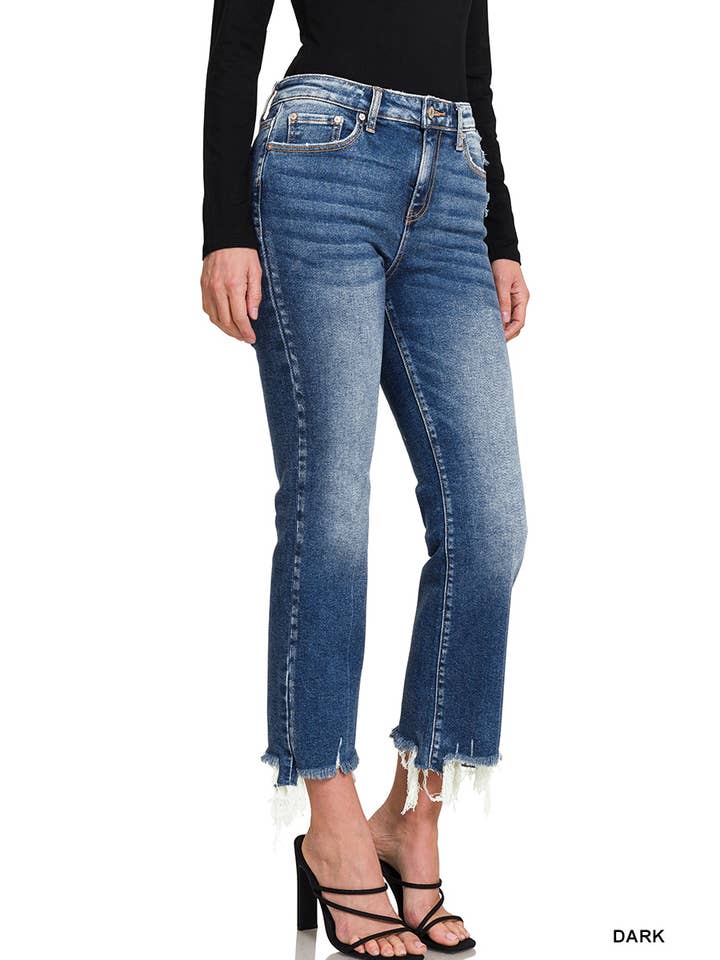 42POPS - Vendita all'ingrosso Jeans - Donna - Jeans in denim con orlo sfrangiato e strappato.1
