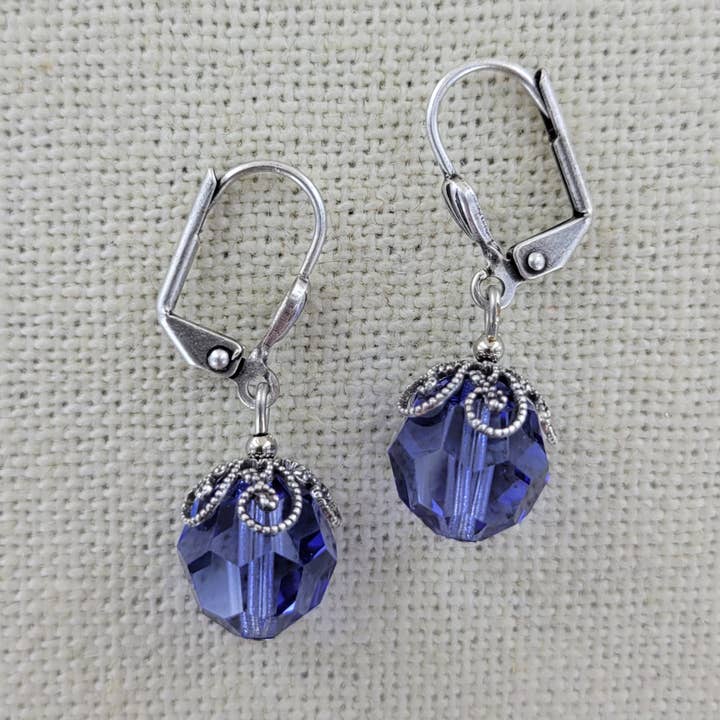 Brinco Boné de Filigrana de Cristal Austríaco 1042-SP por atacado de Sadie Green's Jewelry