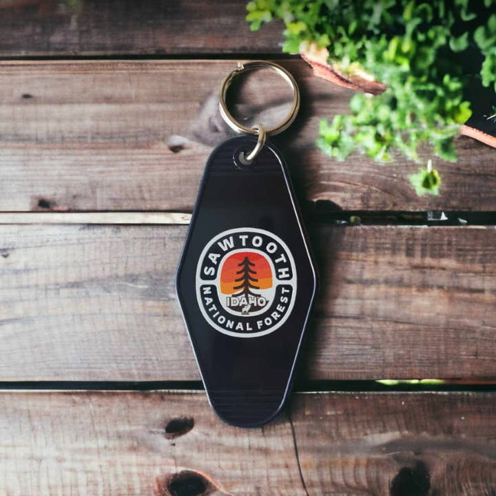 Customizable Text Sunset Tree Retro Hotel Keychain - Black for wholesale by Mad River