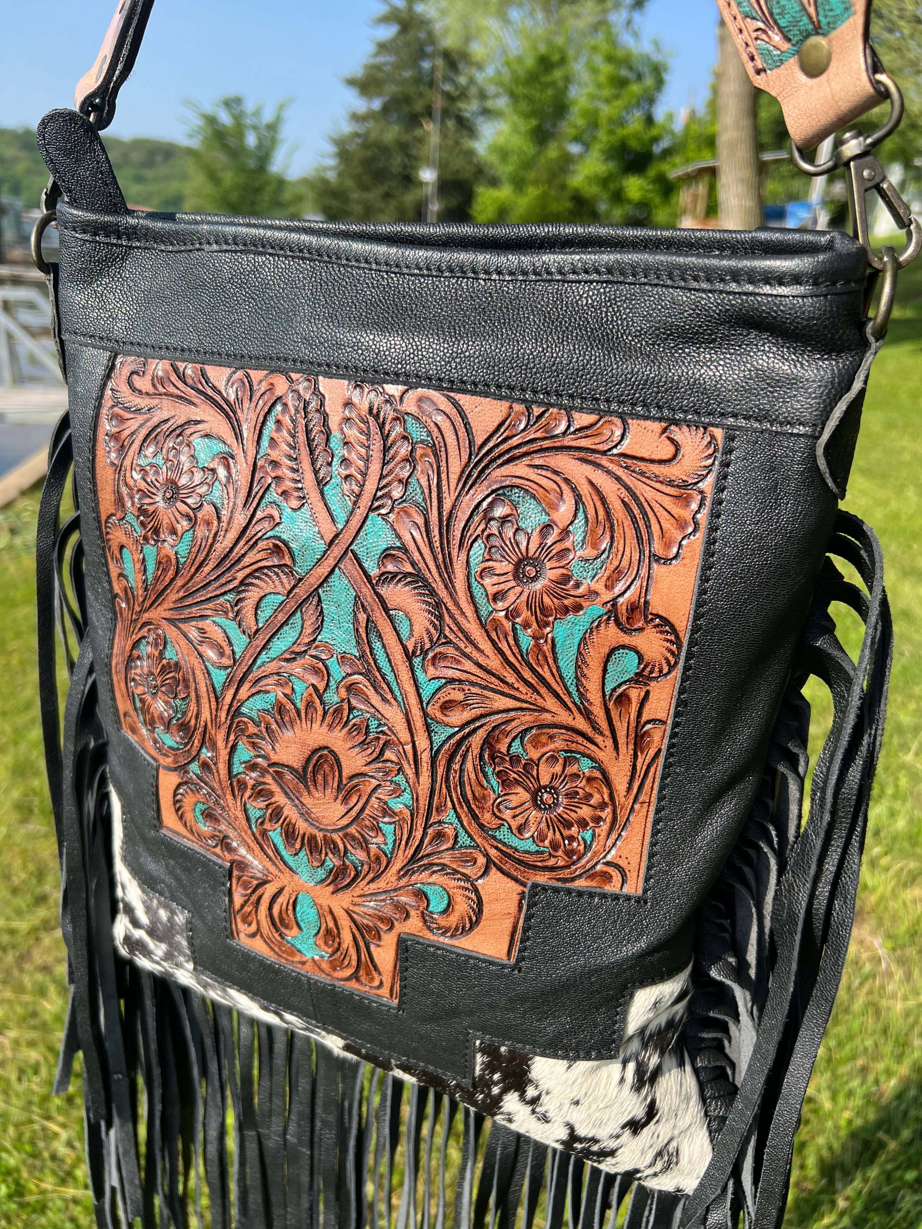 Westrian International - Wholesale Crossbody Bag - Women's - Western Tooled Leather Cowhide Purse - Large Buckle Handbag6