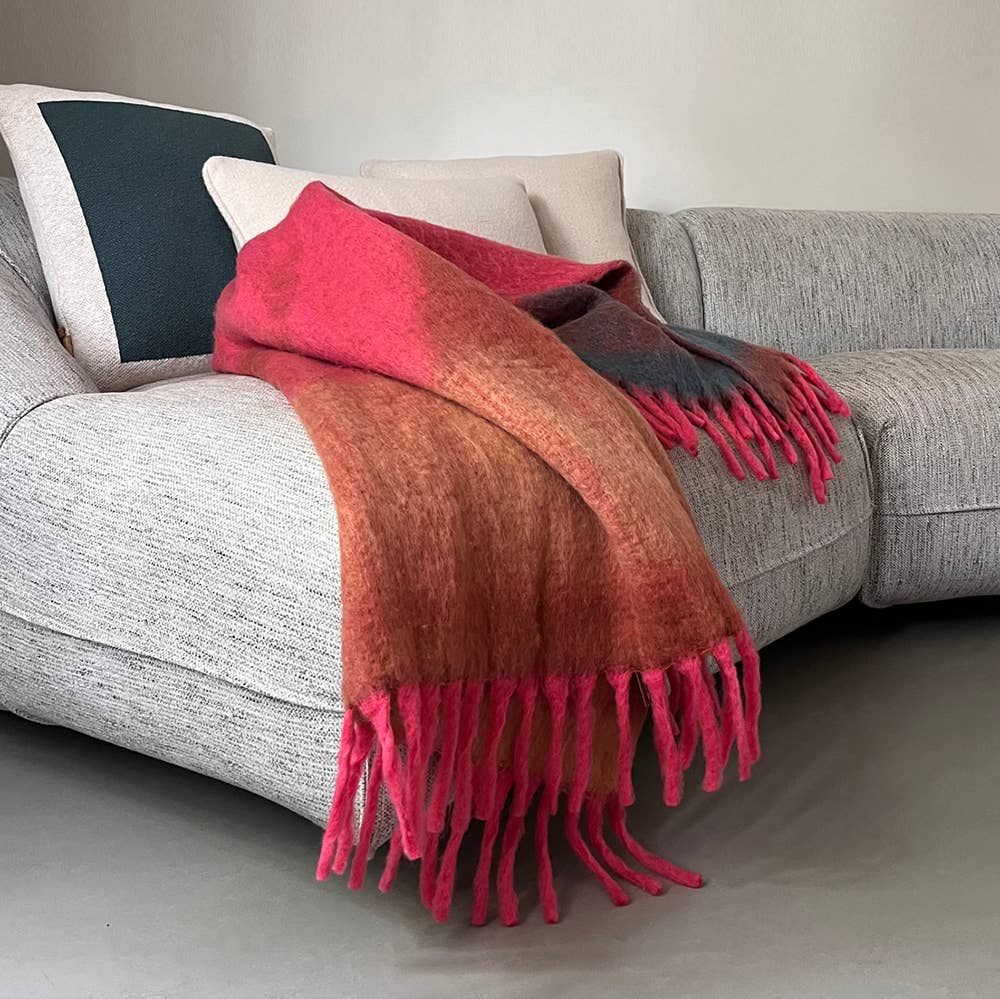 Malagoon - Wholesale Throw Blanket - Zapotec soft pink recycled throw2