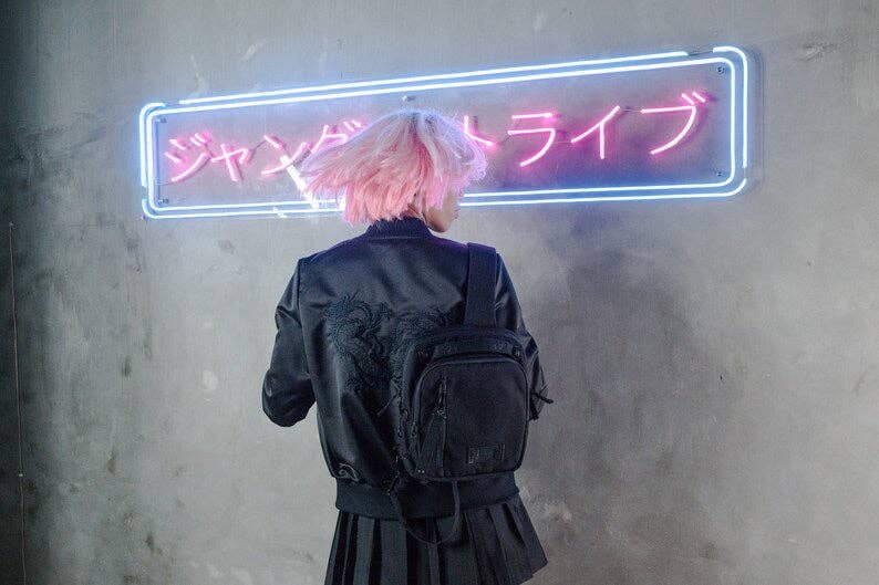 JUNGLE TRIBE - Wholesale Crossbody Bag - Women's - Neo Pack IPAD 2.0 Black Backpack and Multi Purpose Sling bag Leg Purse Cross body bag2