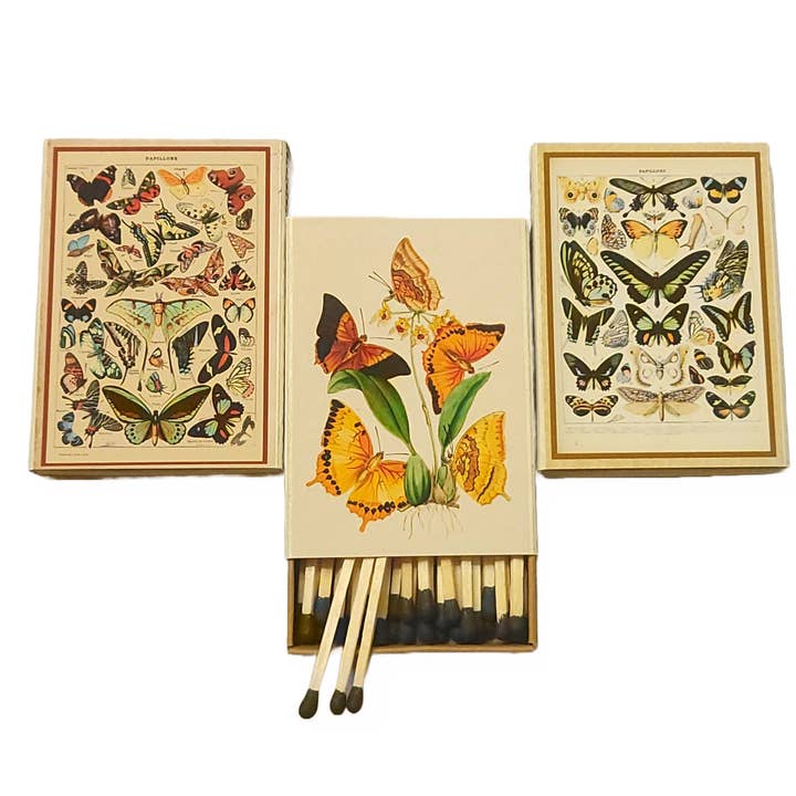 Lot de boîtes d'allumettes « Beautiful Butterflies » faites à la main pour la vente par Superior Dry Goods