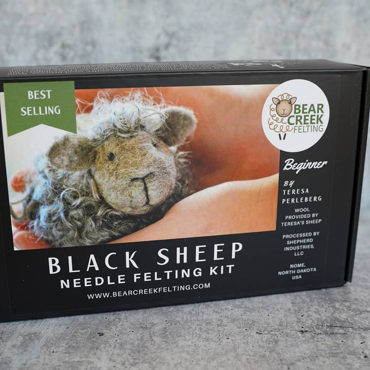 Bear Creek Felting - Vente Kits de couture - Kit de feutrage à l'aiguille de mouton noir5
