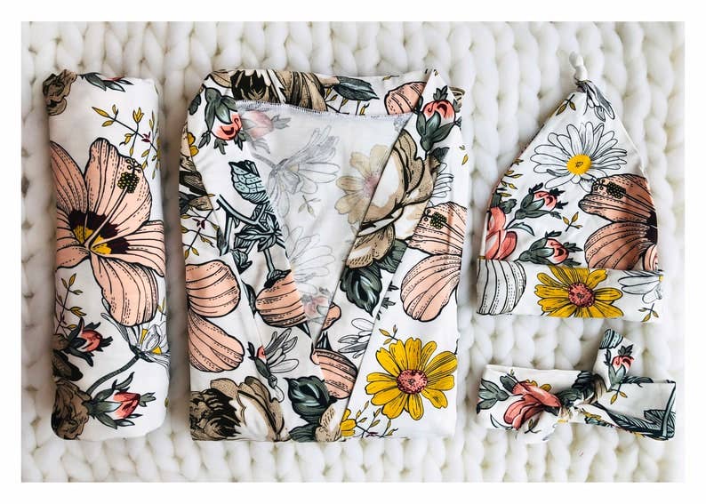 HAHA MAMA Clothing - Vendita all'ingrosso Vestaglia - Donna - Camicia da parto vintage a fiori per maternità & Fascia avvolgente vintage a fiori5