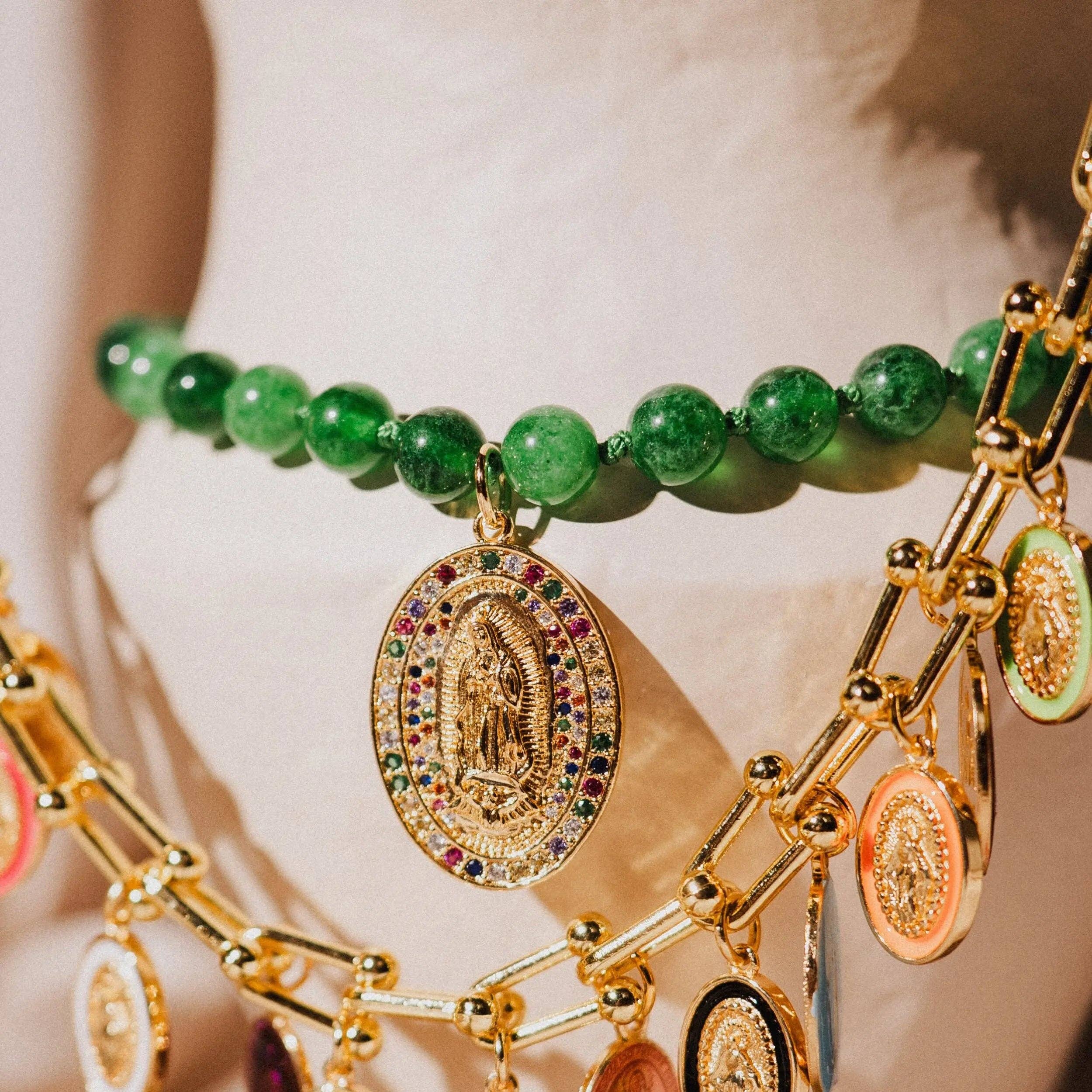 PHOEBE´S – wholesale Hänge-/berlockhalsband – Jungfru Maria Halsband, Naturlig Stenkedja, Handgjord Gåva2