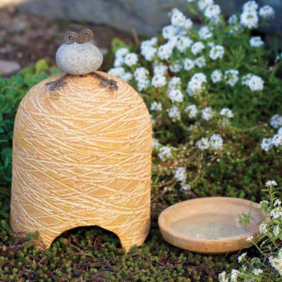 Ancient Graffiti - Vente Bibelots/décorations d'extérieur - Maison et salle de bains pour crapauds en terre cuite