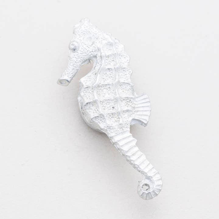 Aimant pour hippocampe pour la vente par Danforth Pewter