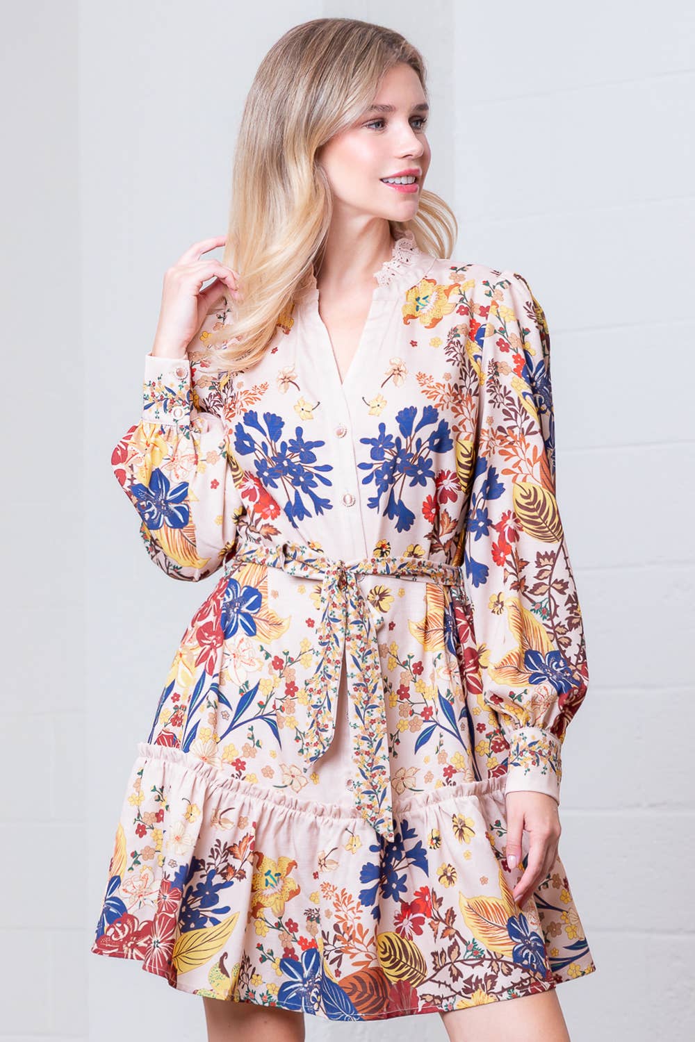 SAUMON MULTI Robe imprimée florale à col chinois avec bordure en dentelle HD30449T en vente sur Faire2