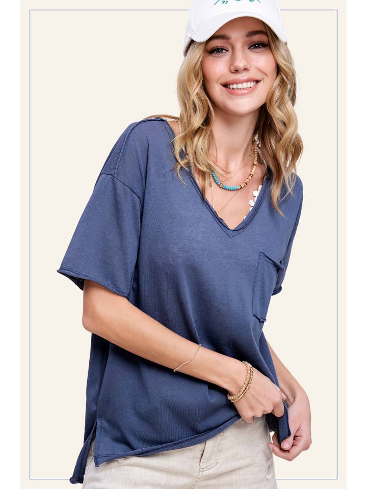 La Miel - Wholesale T-shirt – women's - JAT7459-V-neck Front Pocket Breathable Short Sleeve Top3