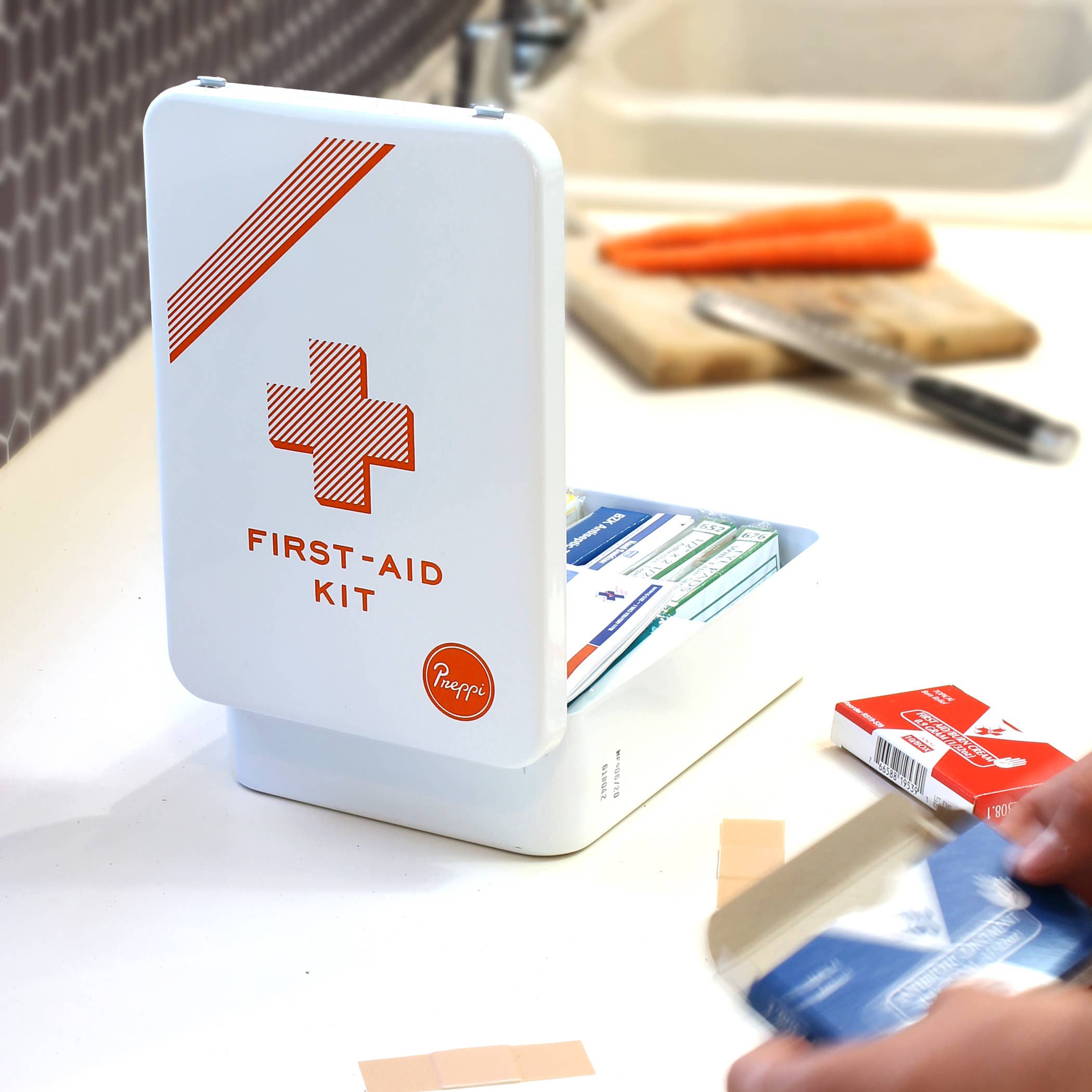 Preppi – wholesale Första hjälpen-kit – Preppi förbandslåda i metall3