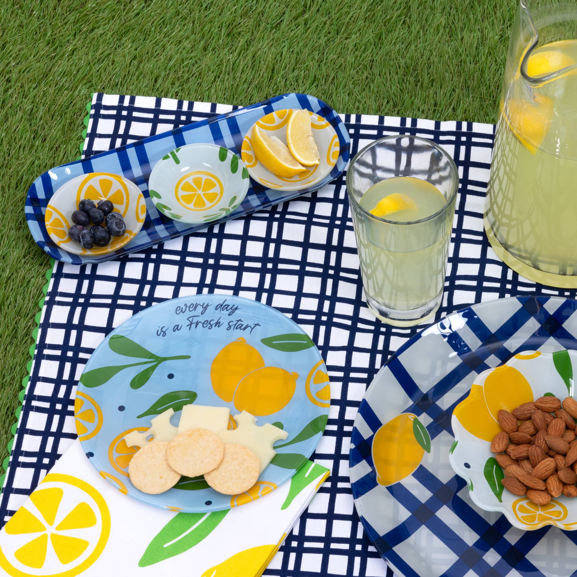 Pavilion - Wholesale Serving Tray - Lemons - 11" Glass Serving Tray with 3 Bowls2