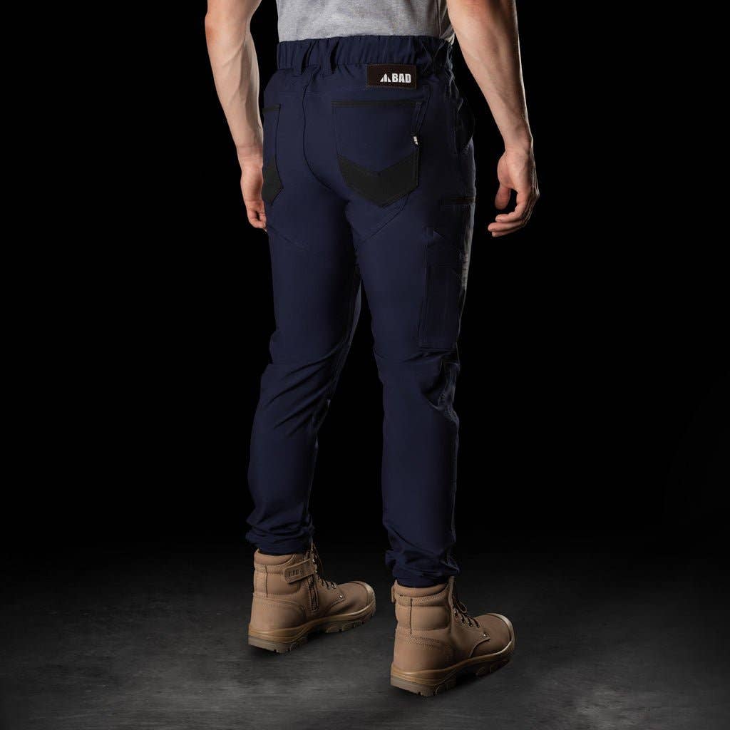 BAD WORKWEAR – Großhandel Hose – Herren – BAD NEXT™ WASSERDICHTE ARBEITSHOSE MIT ELASTISCHEM BUND UND BÜNDCHEN10
