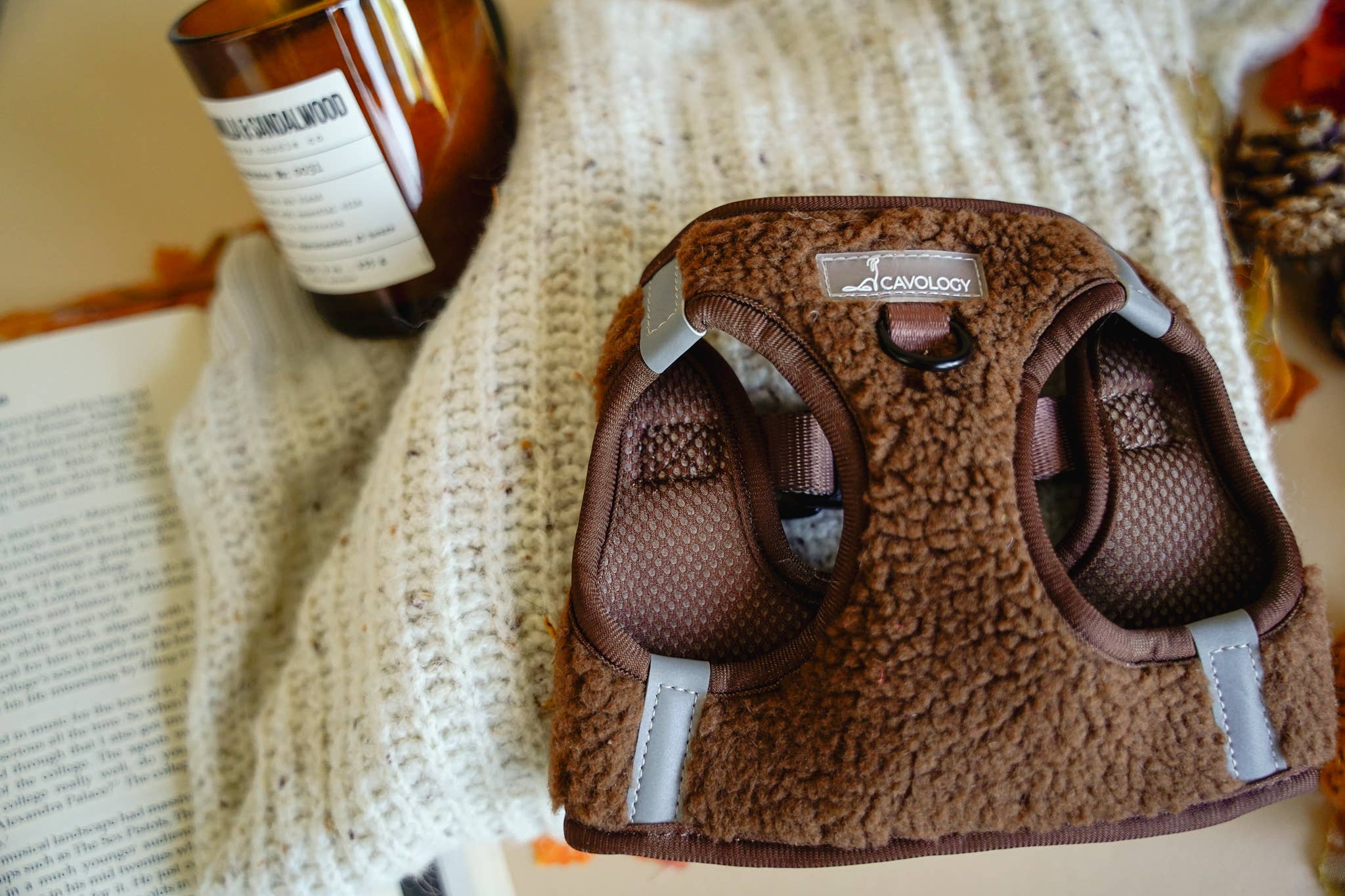 Cavology - Vendita all'ingrosso Pettorina - Cani - Pettorina a gilet per cane Step In marrone in sherpa teddy0