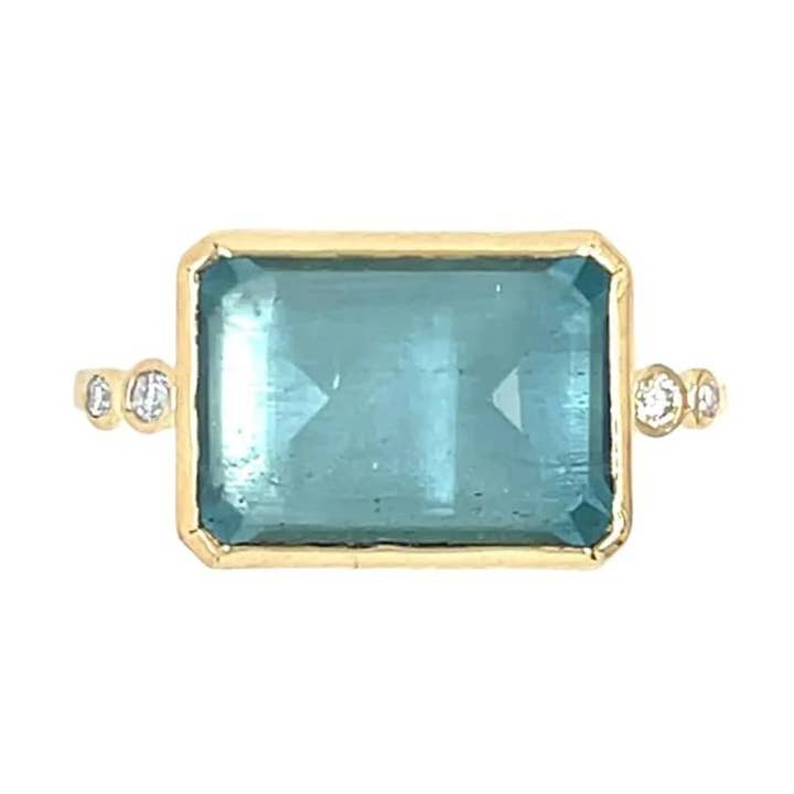 Blå akvamarinbaguettring med diamanter i 14k guld för wholesale av Emily Amey Jewelry