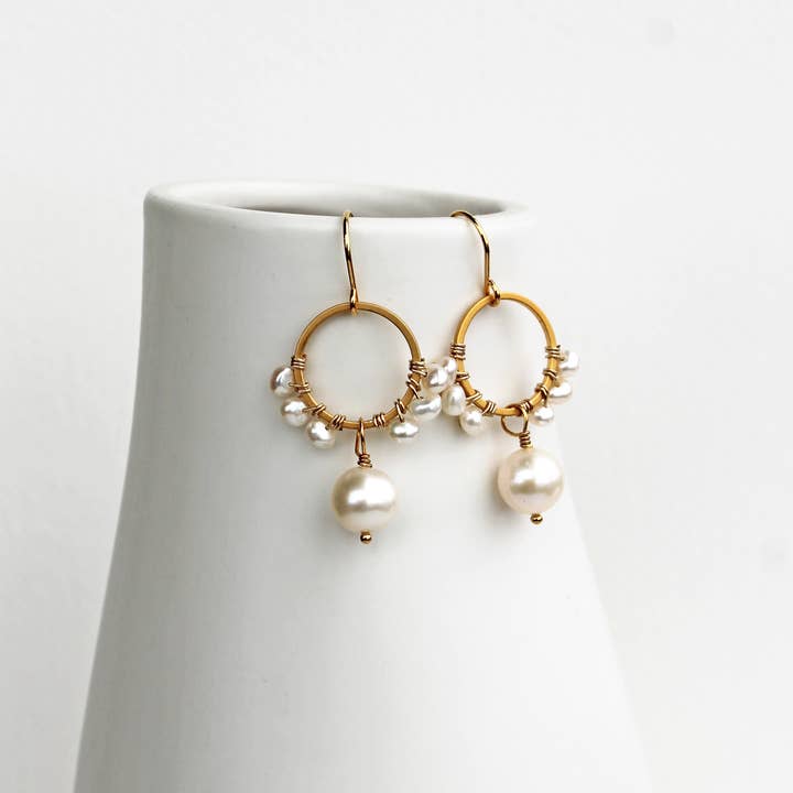 Laura Stark Designs - Wholesale Dangle Earrings - Simple Circle Pearl Earrings