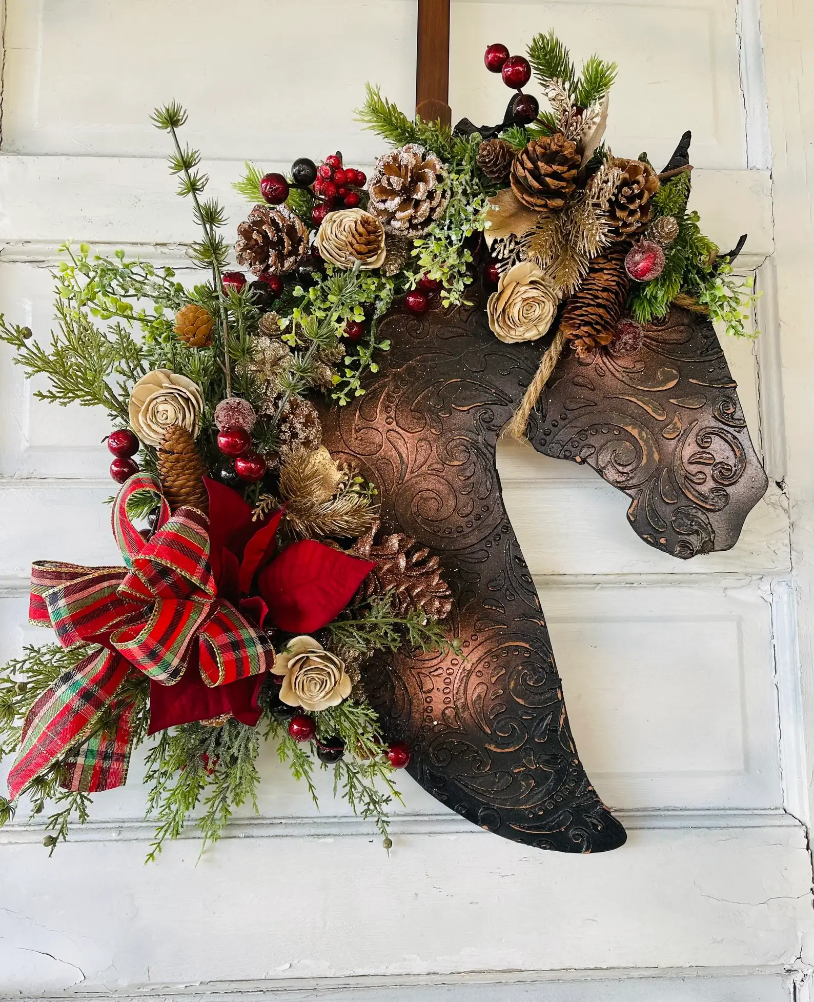 All Designs Equine - Wholesale Wreath - Leather Look Berry And Pine Horse Wreath with poinsettia 1