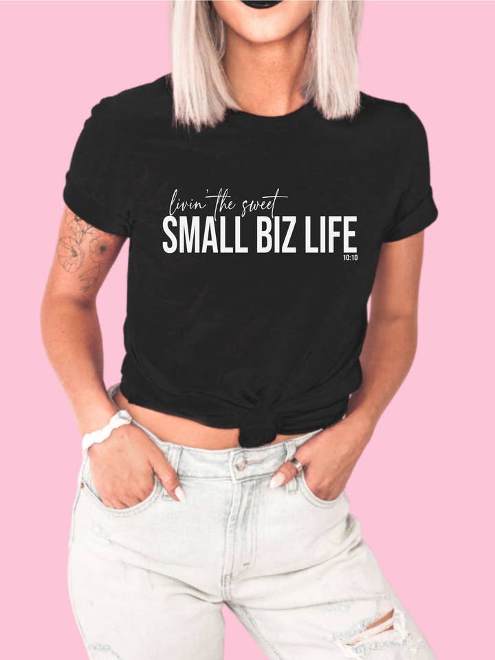 Livin' Den Søde Lille Biz Liv Kortærmet T-Shirt for engroshandel hos Cotton Candys