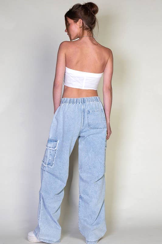 Light Wash Denim Cargo Pants With Pockets for wholesale on Faire4