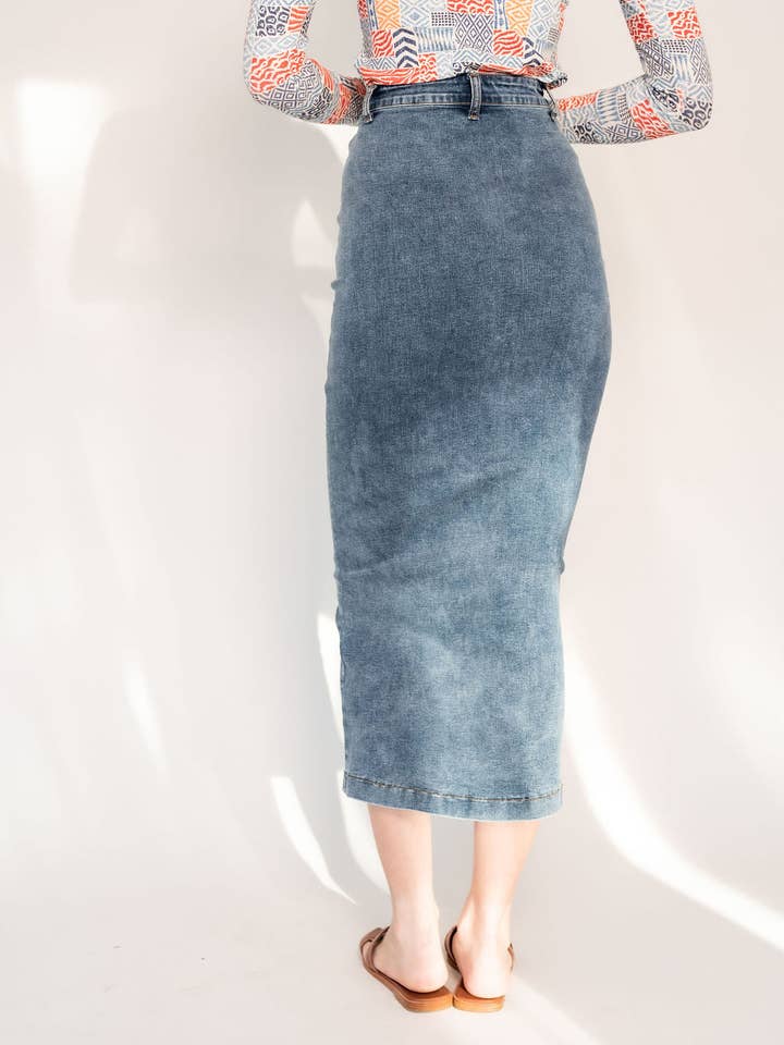 Recollection Brand - Wholesale Dress - Women's - Button Front Stretch Denim Midi Skirt13