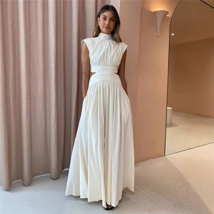 VIT Maxiklänning med plisserad enfärgad off-shoulder-design för wholesale på Faire