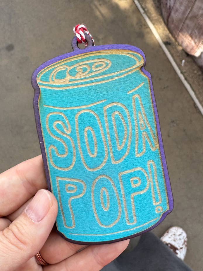 KPop Soda Pop Ornament für den Großhandel von Citizen Home Decor