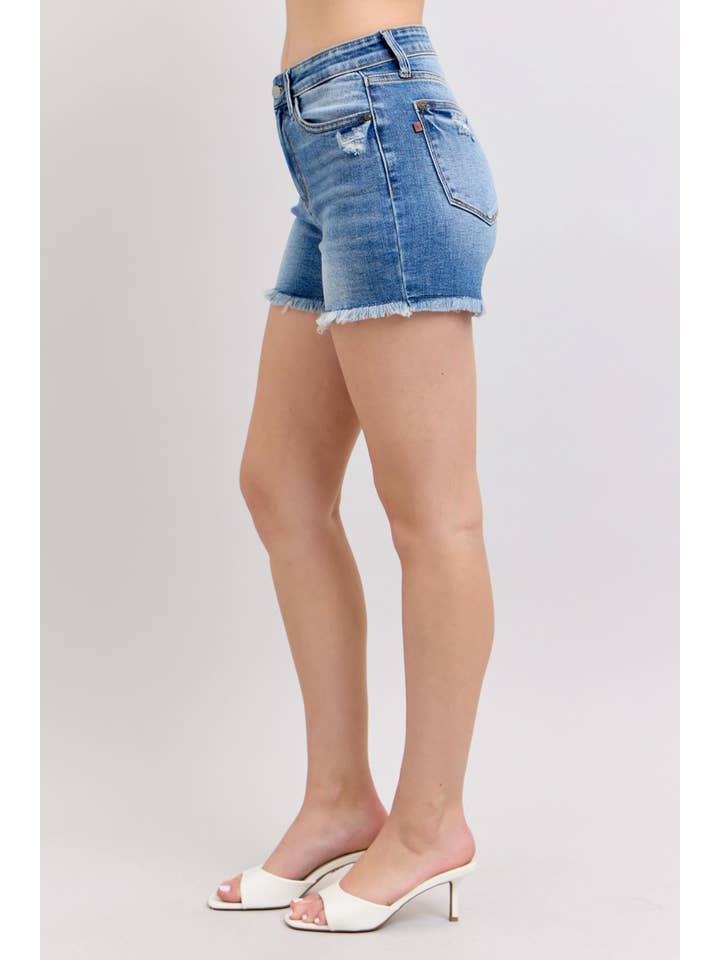 Watermelon Apparel – wholesale Shorts – Dam – Judy Blue Högmidjade Vintage Tvättade Shorts med Fransad Kant Shorts1