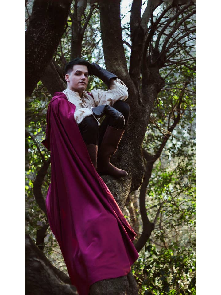 Costurero Real - Wholesale Cape - Women's - Burgundy Dark Red Satin cape hood halloween vampire witch1