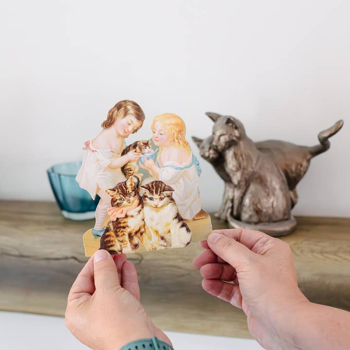 Mamelok – Großhandel Grußkarten für den Alltag – Alltagskarte mit 3D-Motiv: Mädchen und Katzen1