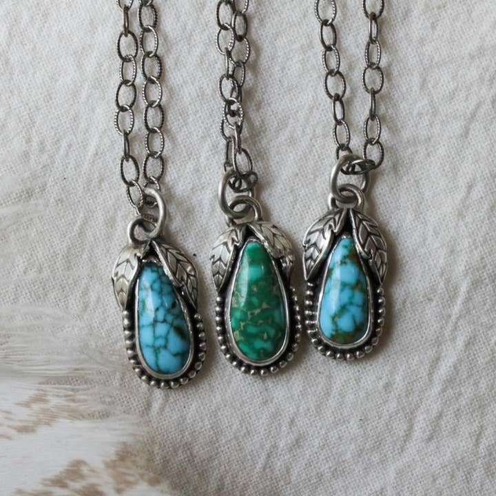 Lækker turkis dråbehalskæde | 925 Sterling Sølv for engroshandel hos Heather Louise Jewelry