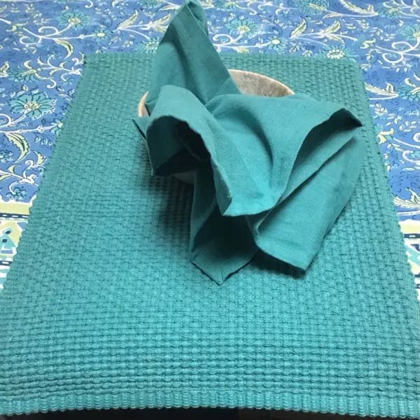 Bordklæder vævet Homespun Solid Baltic Blue for engroshandel hos natural habitat