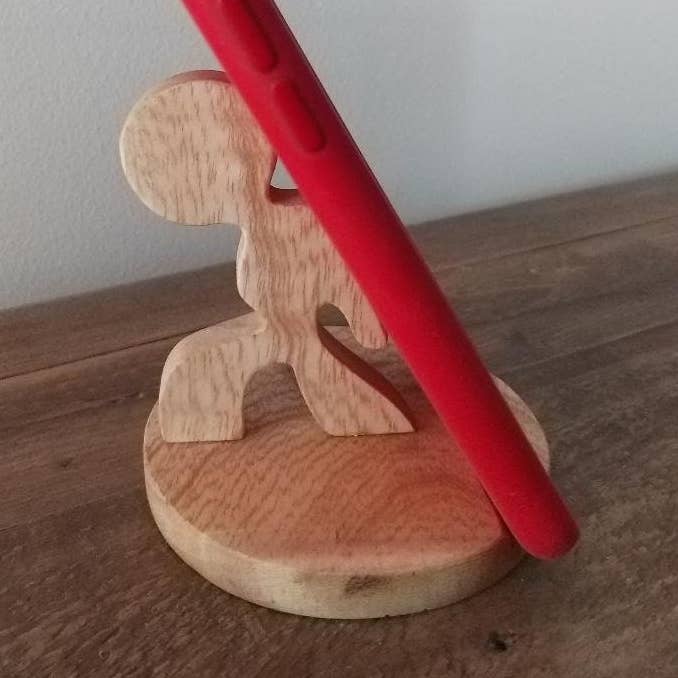 Support en bois pour téléphone portable - Figurines pour la vente par WOODEN TIES & GIFTS