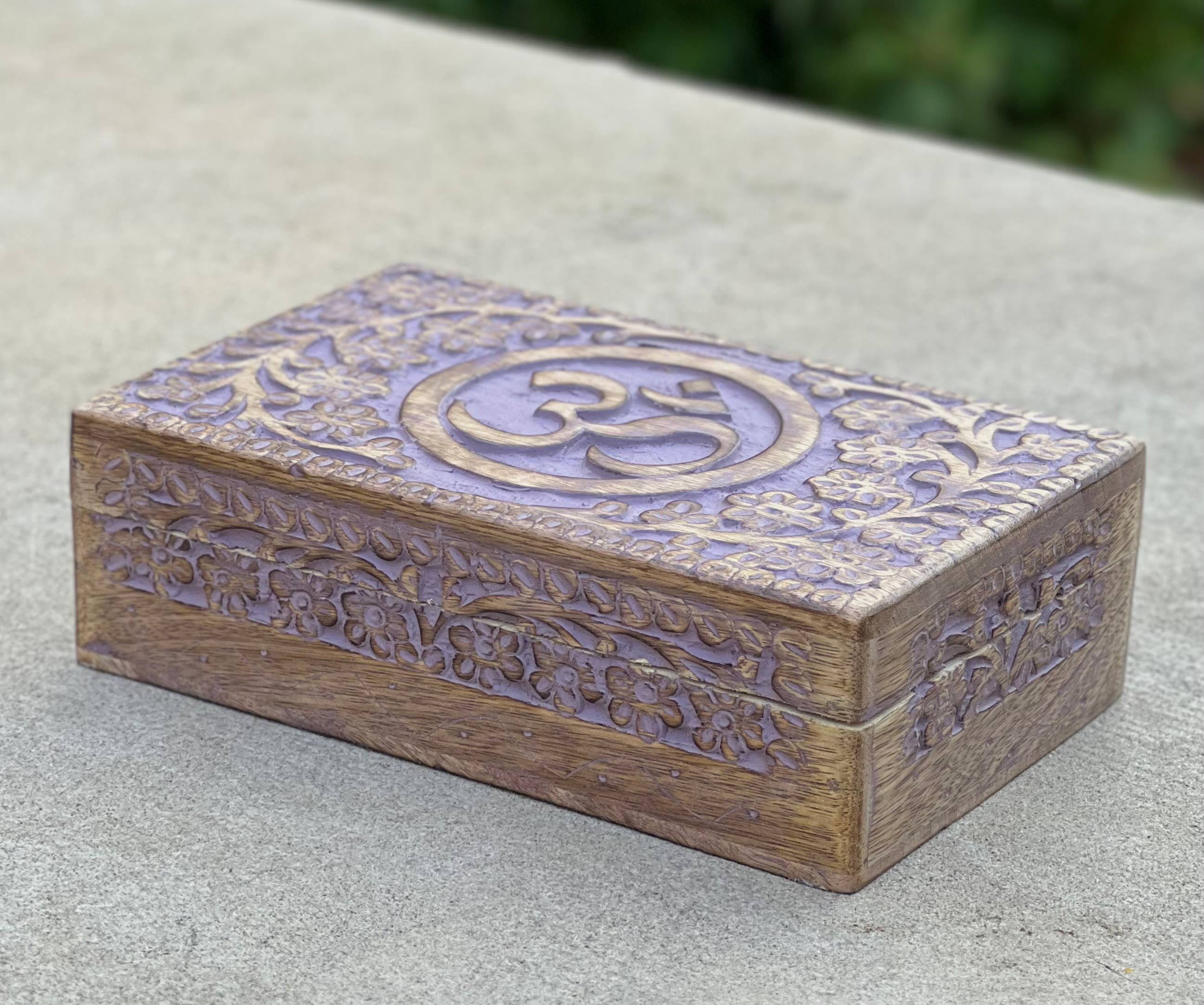 Lungta Imports – Großhandel Dekoschachteln – Hindu OM Handgeschnitzte Holzkiste zum Andenken8