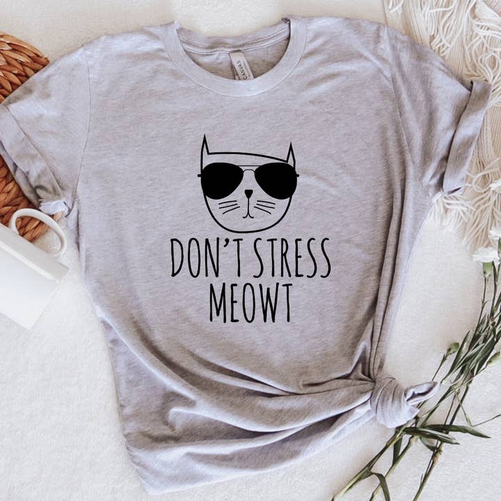 Niet Stress Meowt grappig grafisch t-shirt voor wholesale door Londas Trendy Tees