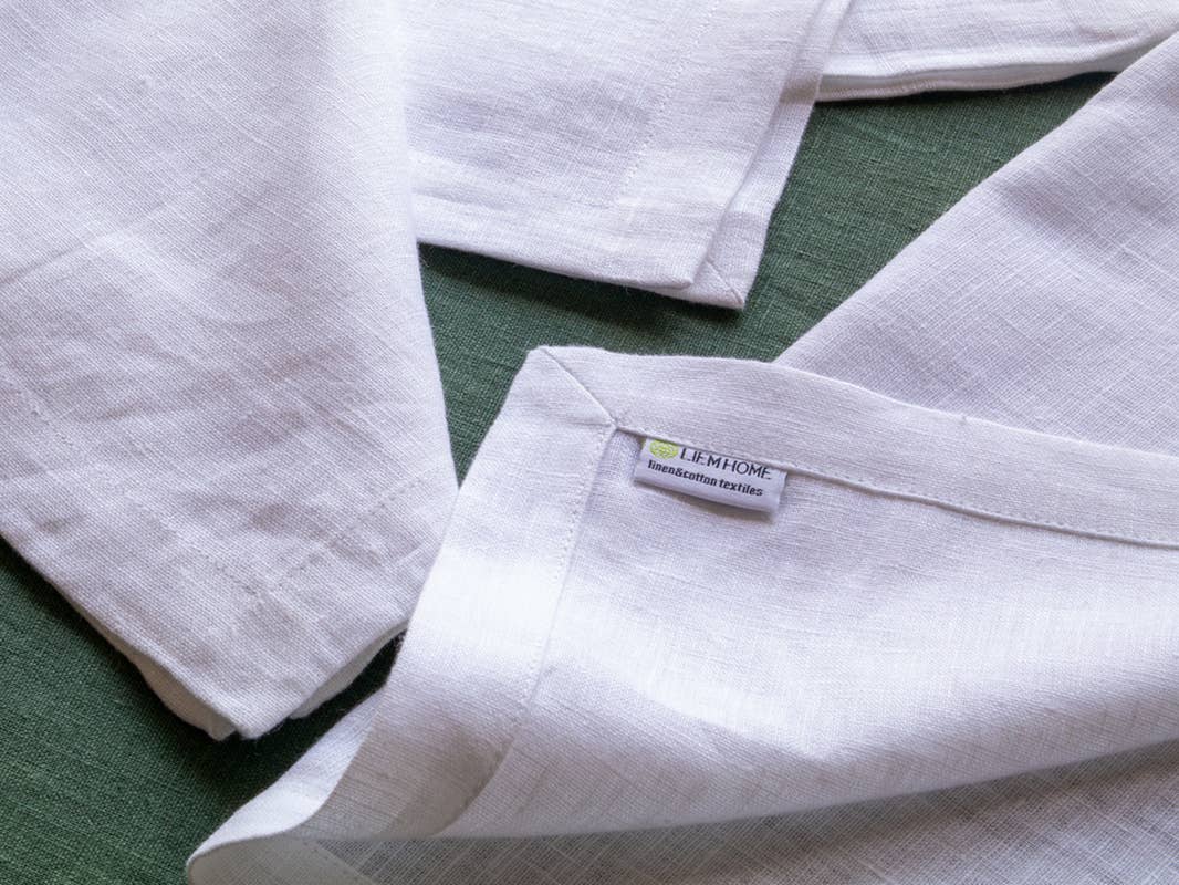 Liem Home – Großhandel Papier- & Stoffserviette – Leinenservietten mit schräg eingesetzten Ecken in verschiedenen Farben1